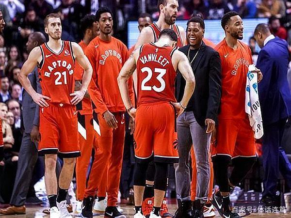 里尔足球队大胜对手,展现出色实力的英文